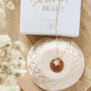 Collier religieux plaqué or avec médaille 20mm et croix nacre 1 cm – cadeau de communion ou confirmation pour fille.
