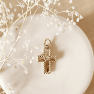 croix plaqué or, cadeau de profession de foi