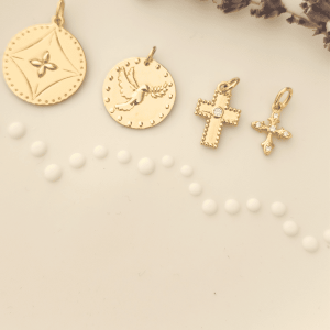 Grande médaille plaqué or 20mm "motif croix"